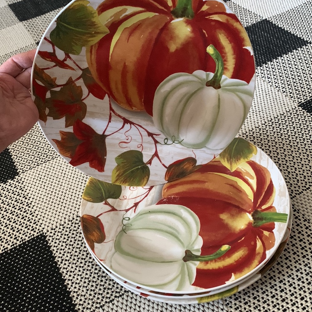 4 Pumpkin Ceramic Dinner Plates